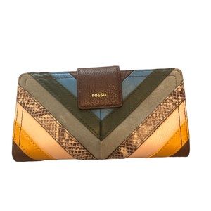 Genuine Leather Burgundy Fossil Bifold Patchwork Clutch Wallet Chevron Gold Trim